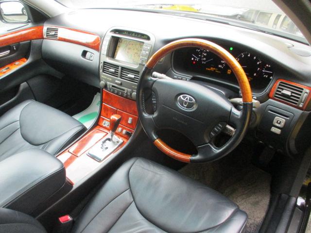 セルシオ eR仕様 純正ナビ バックカメラ サンルーフ 黒革エアーシート パワーシート 電動リヤサンシェード オートクルーズコントロール HIDヘッドライト イエローフォグランプ 純正18インチAW ビルトインETC(33枚目)