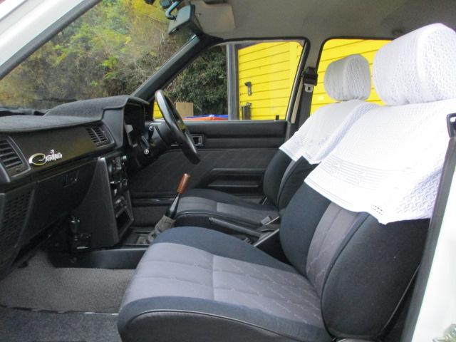 カリーナ ＧＴ－Ｒ　純正５速マニュアル車　４Ａ－ＧＥＵエンジン　タコアシ　ＦＧＫマフラー　ストラットタワーバー　トヨタ１５インチＡＷ　ローダウン　社外ステアリング　純正ステアリング有　ドライブレコーダー　ＥＴＣ（6枚目）