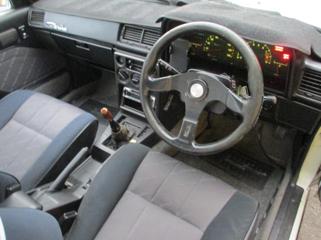 カリーナ ＧＴ－Ｒ　純正５速マニュアル車　４Ａ－ＧＥＵエンジン　タコアシ　ＦＧＫマフラー　ストラットタワーバー　トヨタ１５インチＡＷ　ローダウン　社外ステアリング　純正ステアリング有　ドライブレコーダー　ＥＴＣ（20枚目）