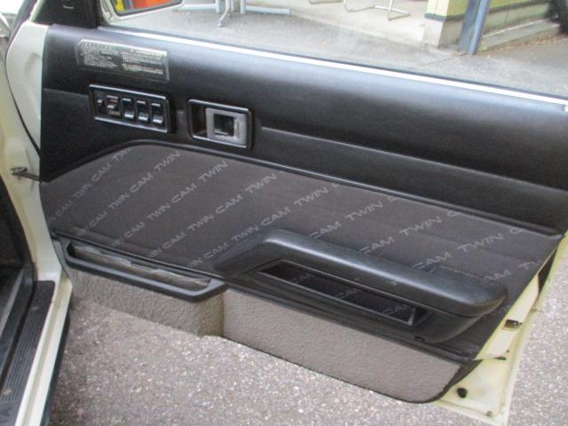 カリーナ ＧＴ－Ｒ　純正５速マニュアル車　４Ａ－ＧＥＵエンジン　タコアシ　ＦＧＫマフラー　ストラットタワーバー　トヨタ１５インチＡＷ　ローダウン　社外ステアリング　純正ステアリング有　ドライブレコーダー　ＥＴＣ（22枚目）