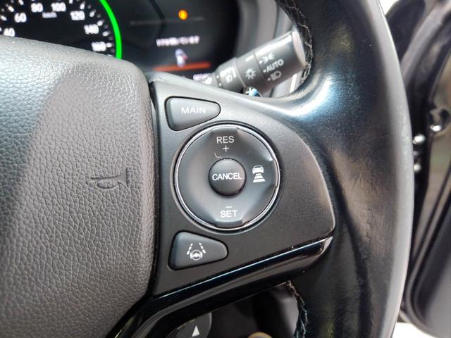 ヴェゼル ハイブリッドＺ・ホンダセンシング　ＨｏｎｄａＳＥＮＳＩＮＧ　ドラレコ　メモリーナビ　リアカメラ　４ＷＤ　ドアバイザー　ワンオーナー　ブルートゥースオーディオ　ミュージックプレイヤー接続可　禁煙　整備記録簿　横滑防止装置　ＬＥＤライト（8枚目）