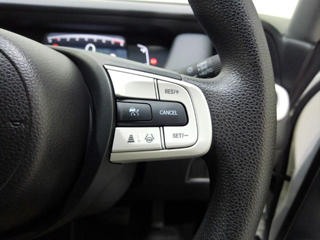 フィット ホーム 当社デモカー HondaSENSING メモリーナビ リアカメラ ETC LEDライト Bluetooth 記録簿 衝突軽減 ソナー USB接続 AAC 横滑り防止機能 サイドエアバック スマキー(7枚目)