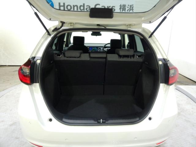 フィット ホーム 当社デモカー HondaSENSING メモリーナビ リアカメラ ETC LEDライト Bluetooth 記録簿 衝突軽減 ソナー USB接続 AAC 横滑り防止機能 サイドエアバック スマキー(17枚目)