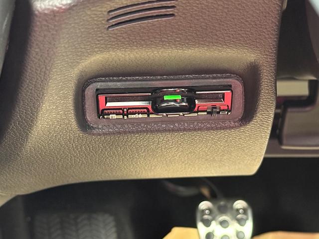 シビック タイプR ワンオーナー タイヤ4本交換 Mナビ Rカメラ ETC スマートキーシステム ブルートゥースオーディオ リアカメラ 整備記録簿 1オーナー車 オートクルーズ USB接続 地デジ フルオートエアコン(14枚目)