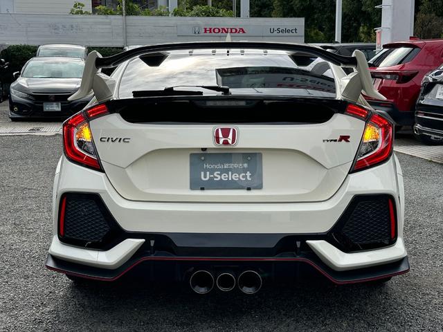 シビック タイプR ワンオーナー タイヤ4本交換 Mナビ Rカメラ ETC スマートキーシステム ブルートゥースオーディオ リアカメラ 整備記録簿 1オーナー車 オートクルーズ USB接続 地デジ フルオートエアコン(25枚目)