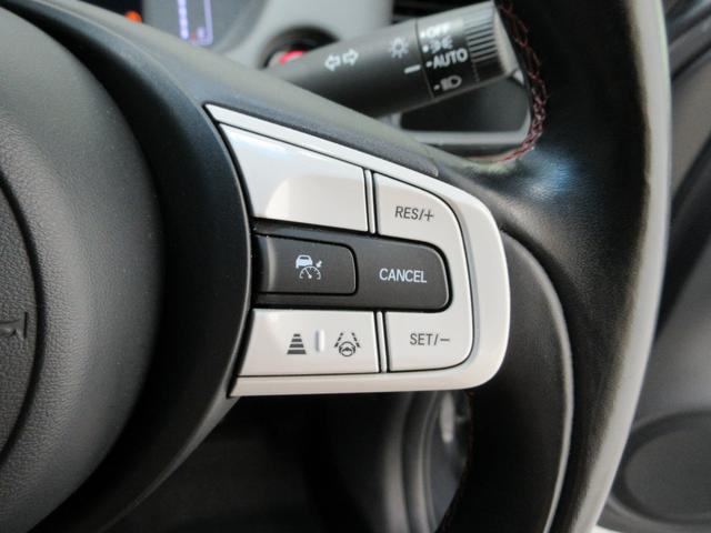 フィット e:HEVホーム20周年特別仕様車カーサ HondaSENSING 前後ドラレコ メモリーナビ リアカメラ シートヒーター ETC 純正アルミ Bluetooth ドアバイザー ワンオーナー LKAS BT接続 電動格納ミラー 横滑り防止装置(8枚目)