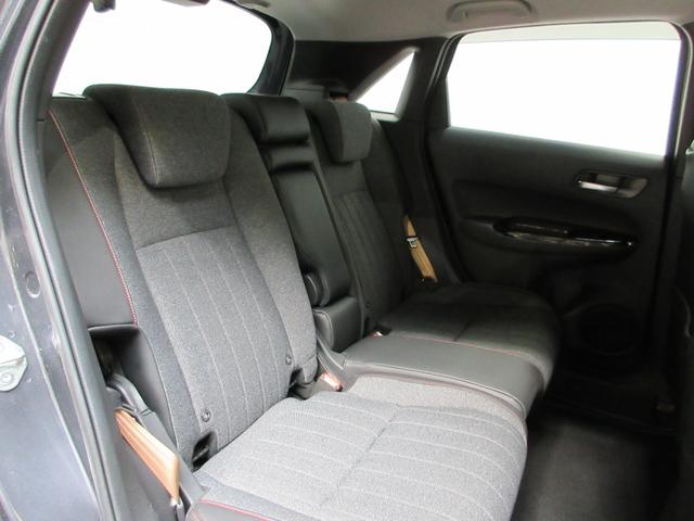 フィット e:HEVホーム20周年特別仕様車カーサ HondaSENSING 前後ドラレコ メモリーナビ リアカメラ シートヒーター ETC 純正アルミ Bluetooth ドアバイザー ワンオーナー LKAS BT接続 電動格納ミラー 横滑り防止装置(21枚目)