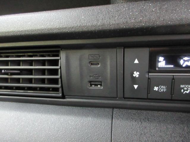 N-BOXカスタム ターボ 当社元試乗車 ドラレコ ETC メモリーナビ リアカメラ 両側電動スライドドア 純正アルミ イモビライザー 衝突被害軽減 禁煙 ベンチシート AW キーフリー Pセンサー ESC パワステ ターボ車(11枚目)