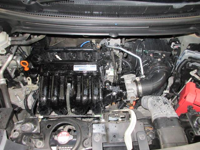 フリードハイブリッド ハイブリッド・Ｇホンダセンシング　６人　メモリーナビ　リアカメラ　両側電動スライドドア　ＥＴＣ　ＬＥＤライト　オートライト　Ｂｌｕｅｔｏｏｔｈ　ドアバイザー　ワンオーナー　軽減ブレーキ　キーフリーシステム　電動格納式ドアミラー　記録簿（20枚目）