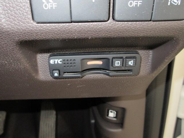 フリードハイブリッド ハイブリッド・Gホンダセンシング 6人 HondaSENSING ETC メモリーナビ リアカメラ フルセグTV Bluetooth ワンオーナー 軽減ブレーキ キーフリーシステム 電動格納式ドアミラー ミュージックプレイヤー接続可(5枚目)