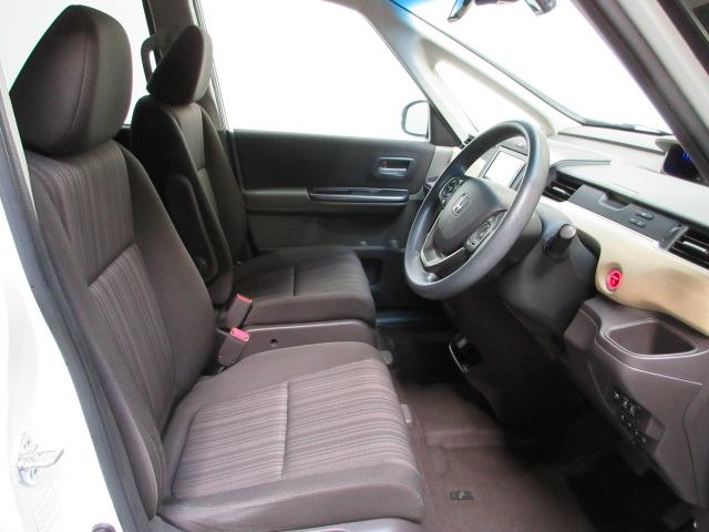 フリードハイブリッド ハイブリッド・Gホンダセンシング 6人 HondaSENSING ETC メモリーナビ リアカメラ フルセグTV Bluetooth ワンオーナー 軽減ブレーキ キーフリーシステム 電動格納式ドアミラー ミュージックプレイヤー接続可(15枚目)