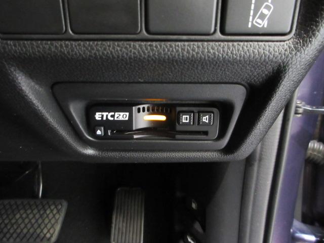 ステップワゴンスパーダ スパーダホンダセンシング 8人乗り ドラレコ メモリーナビ リアカメラ 後席モニター 両側電動スライドドア ETC2.0 Bluetooth パドルシフトワンオーナー 禁煙 LKA 盗難防止 助手席エアバッグ ワンオーナ-(6枚目)