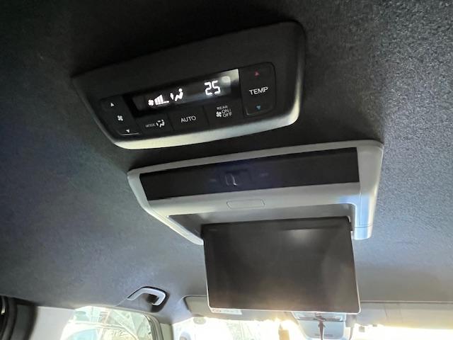 ステップワゴン スパーダ 試乗車UP 11.4メモリナビ Rカメラ ETC2.0 3カメラドラレコ キーレスエントリー 両側Pスライドドア パワーゲート リアカメラ メモリーナビ ターボ車 フルセグテレビ パワーステアリング(5枚目)