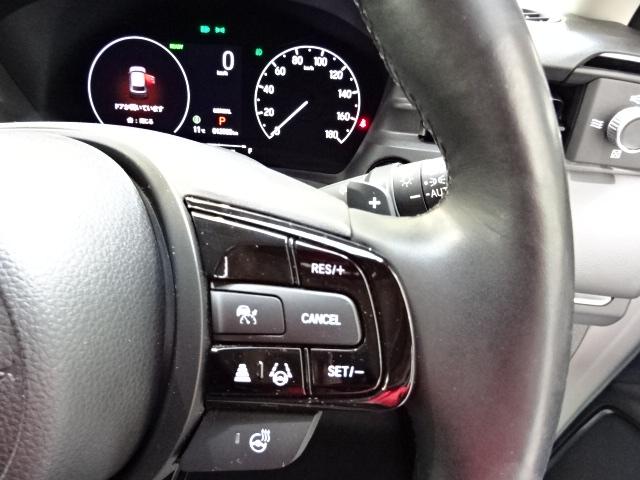 ヴェゼル ｅ：ＨＥＶＺ　ＨｏｎｄａＳＥＮＳＩＮＧ　前後ドラレコ　メモリーナビ　全周囲カメラ　ＢＳＩ　シートヒーター　純正アルミ　Ｂｌｕｅｔｏｏｔｈ　パドルシフト　ワンオーナー　ＬＤＡ　衝突回避支援ブレーキ機能　１オナ　追従（6枚目）