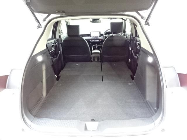 ヴェゼル ｅ：ＨＥＶＺ　ＨｏｎｄａＳＥＮＳＩＮＧ　前後ドラレコ　メモリーナビ　全周囲カメラ　ＢＳＩ　シートヒーター　純正アルミ　Ｂｌｕｅｔｏｏｔｈ　パドルシフト　ワンオーナー　ＬＤＡ　衝突回避支援ブレーキ機能　１オナ　追従（15枚目）