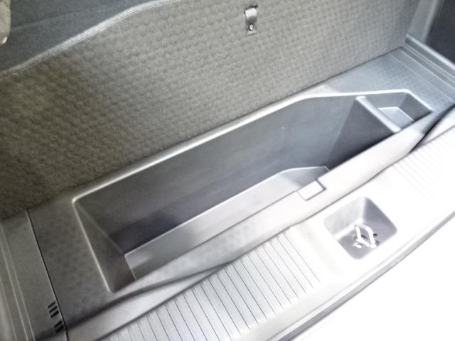 ヴェゼル ｅ：ＨＥＶＺ　ＨｏｎｄａＳＥＮＳＩＮＧ　前後ドラレコ　メモリーナビ　全周囲カメラ　ＢＳＩ　シートヒーター　純正アルミ　Ｂｌｕｅｔｏｏｔｈ　パドルシフト　ワンオーナー　ＬＤＡ　衝突回避支援ブレーキ機能　１オナ　追従（16枚目）