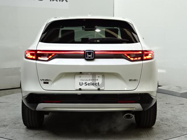 ヴェゼル ｅ：ＨＥＶＺ　ＨｏｎｄａＳＥＮＳＩＮＧ　前後ドラレコ　メモリーナビ　全周囲カメラ　ＢＳＩ　シートヒーター　純正アルミ　Ｂｌｕｅｔｏｏｔｈ　パドルシフト　ワンオーナー　ＬＤＡ　衝突回避支援ブレーキ機能　１オナ　追従（17枚目）