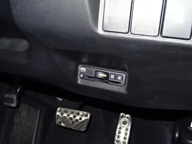 シャトル ハイブリッドＸホンダセンシング　ＨｏｎｄａＳＥＮＳＩＮＧ　前後ドラレコ　メモリーナビ　リヤカメラ　フルセグＴＶ　ＥＴＣ　シートヒーター　ワンオーナー　電格ミラー　ＢＬＵＥＴＯＯＴＨ　ＬＫＡＳ　アダプティブクルコン　横滑抑制　イモビ（5枚目）