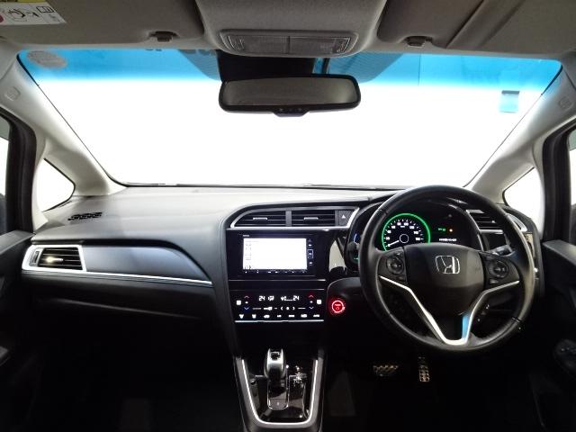 シャトル ハイブリッドＸホンダセンシング　ＨｏｎｄａＳＥＮＳＩＮＧ　前後ドラレコ　メモリーナビ　リヤカメラ　フルセグＴＶ　ＥＴＣ　シートヒーター　ワンオーナー　電格ミラー　ＢＬＵＥＴＯＯＴＨ　ＬＫＡＳ　アダプティブクルコン　横滑抑制　イモビ（10枚目）