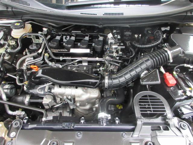 ジェイド ＲＳ　６人　純正ドラレコ　メモリーナビ　Ｂｌｕｅｔｏｏｔｈ　ＥＴＣ　純正アルミホイール　ＨｏｎｄａＳＥＮＳＩＮＧ　ワンオーナー　バックモニター　サイドエアバック　ドライブレコーダー装着車　衝突軽減ブレーキ（18枚目）