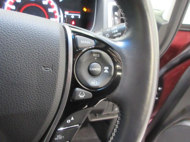 オデッセイ アブソルート・Ｘホンダセンシングアドバンスドパッケジ　７人　全周囲カメラ　メモリーナビ　ＥＴＣ　純正アルミ　記録簿　バックモニター付　運転席パワーシート　ＡＢＳ　ＤＶＤ再生可　アイドリングストップ　ナビＴＶ　オートエアコン　クルコン　ＥＴＣ付　地デジ（9枚目）