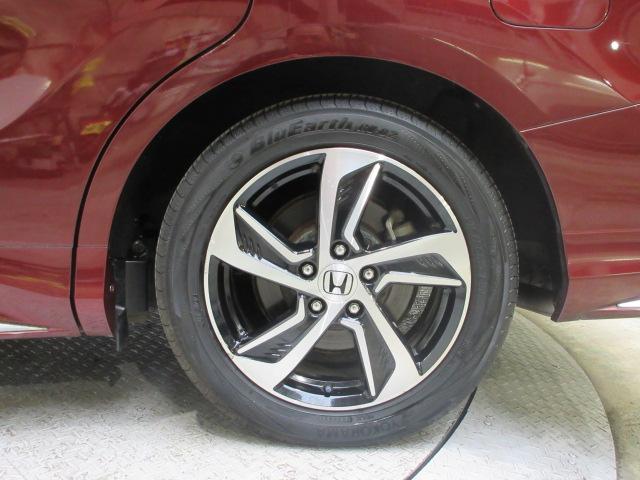 オデッセイ アブソルート・Ｘホンダセンシングアドバンスドパッケジ　７人　全周囲カメラ　メモリーナビ　ＥＴＣ　純正アルミ　記録簿　バックモニター付　運転席パワーシート　ＡＢＳ　ＤＶＤ再生可　アイドリングストップ　ナビＴＶ　オートエアコン　クルコン　ＥＴＣ付　地デジ（22枚目）