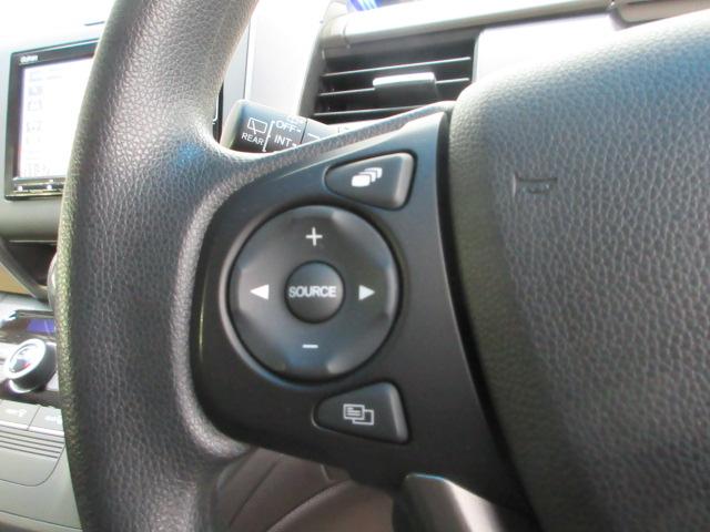 フリード G・ホンダセンシング 6人 メモリーナビ リアカメラ Bluetooth ETC 両側電動スライドドア LEDヘッドライト フロントハーフシェード ドアバイザー ワンオーナー Fセグ 追突被害軽減ブレーキ iストップ 禁煙(6枚目)