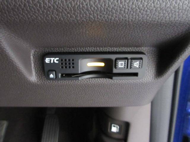 フリード G・ホンダセンシング 6人 メモリーナビ リアカメラ Bluetooth ETC 両側電動スライドドア LEDヘッドライト フロントハーフシェード ドアバイザー ワンオーナー Fセグ 追突被害軽減ブレーキ iストップ 禁煙(9枚目)