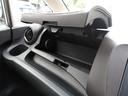 ハイブリッド・ナビプレミアムセレクション　禁煙車純正ＨＤＤナビリヤカメラドアバイザーＥＴＣ　ＥＣＯＮ　Ｂカメラ　ハーフレザーシート　セキュリティーアラーム　クルーズコントロール　オートエアコン　ＤＶＤ　パワーステアリング　ワンセグ　エアバック（29枚目）