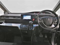 Ｈｏｎｄａ車が初めての方にも扱いやすく分かりやすいインパネ周りと各種スイッチ類です。 7