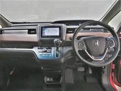 Ｈｏｎｄａ車が初めての方にも扱いやすく分かりやすいインパネ周りと各種スイッチ類です。 6