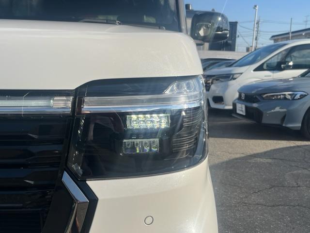 N-BOXカスタム ターボコーディネートスタイル 両側電動ドア 禁煙車 Rカメラ クルコン スマートキ- パワーステアリング ETC VSA セキュリティ エアコン LEDライト パワーウィンドウ アイドリングストップ(12枚目)