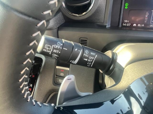 N-BOXカスタム ターボコーディネートスタイル 両側電動ドア 禁煙車 Rカメラ クルコン スマートキ- パワーステアリング ETC VSA セキュリティ エアコン LEDライト パワーウィンドウ アイドリングストップ(17枚目)