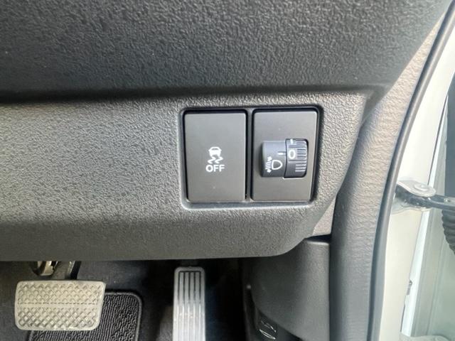 N-BOXカスタム ターボコーディネートスタイル 両側電動ドア 禁煙車 Rカメラ クルコン スマートキ- パワーステアリング ETC VSA セキュリティ エアコン LEDライト パワーウィンドウ アイドリングストップ(22枚目)