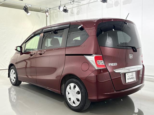 フリード Ｇジャストセレクション　純正メモリーナビ　ワンセグＴＶ　バックカメラ　スマートキー　左側パワースライドドア　ディスチャージヘッドライト　ＥＴＣ　ベンチシート　Ｂｌｕｅｔｏｏｔｈ対応　Ｂモニター　スマトキー　定期点検記録簿（12枚目）