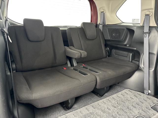 フリード Ｇジャストセレクション　純正メモリーナビ　ワンセグＴＶ　バックカメラ　スマートキー　左側パワースライドドア　ディスチャージヘッドライト　ＥＴＣ　ベンチシート　Ｂｌｕｅｔｏｏｔｈ対応　Ｂモニター　スマトキー　定期点検記録簿（30枚目）