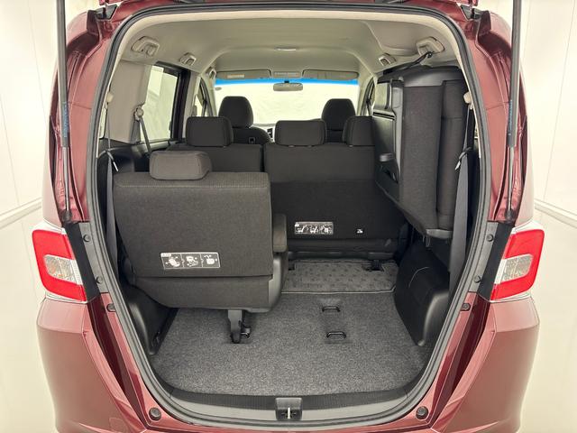 フリード Ｇジャストセレクション　純正メモリーナビ　ワンセグＴＶ　バックカメラ　スマートキー　左側パワースライドドア　ディスチャージヘッドライト　ＥＴＣ　ベンチシート　Ｂｌｕｅｔｏｏｔｈ対応　Ｂモニター　スマトキー　定期点検記録簿（32枚目）