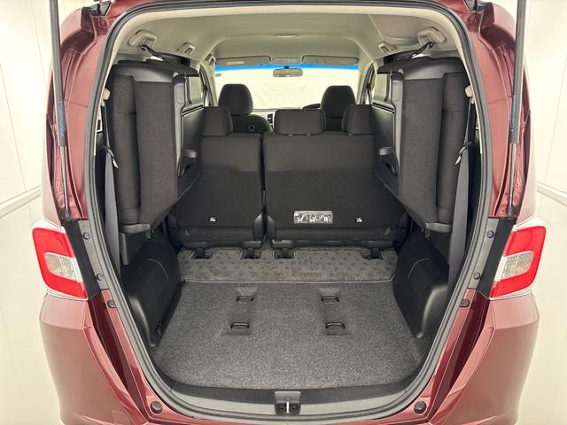 フリード Ｇジャストセレクション　純正メモリーナビ　ワンセグＴＶ　バックカメラ　スマートキー　左側パワースライドドア　ディスチャージヘッドライト　ＥＴＣ　ベンチシート　Ｂｌｕｅｔｏｏｔｈ対応　Ｂモニター　スマトキー　定期点検記録簿（33枚目）