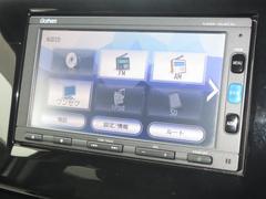 ナビゲーションはギャザズメモリーナビ（ＶＸＭ−１６４ＣＳｉ）を装着しております。ＡＭ、ＦＭ、ＣＤ、Ｂｌｕｅｔｏｏｔｈ、ワンセグＴＶがご使用いただけます。初めて訪れた場所でも安心ですね！ 2