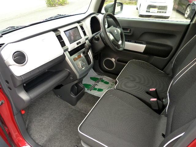 ハスラー G セットオプション装着車 社外ナビ フルセグTV スマートキー プッシュスタート アイドリングストップ シートヒーター 衝突安全ボディ 盗難防止システム オートエアコン 社外15インチアルミ ETC(12枚目)