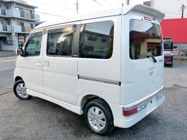 アトレーワゴン カスタムターボＲＳ　純正ナビ　地デジＴＶ　バックカメラ　ターボ　純正エアロ　キーレス　両側スライドドア　ベンチシート　純正ＨＩＤ　フォグランプ　タイミングチェーン　純正１３インチＡＷ　盗難防止システム　ＥＴＣ　後期モデル（8枚目）