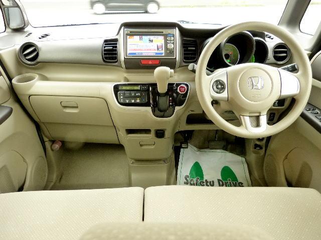 Ｎ－ＢＯＸ Ｇ・Ｌパッケージ　純正ナビ　テレビ　バックカメラ　スマートキー　Ｐスタート　アイドリングストップ　両側スライド左パワスラ　タイミングチェーン　ベンチシート　チップアップシート　盗難防止システム　衝突安全ボディ　ＥＴＣ（11枚目）