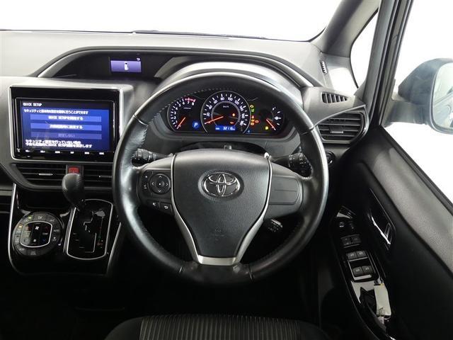 ヴォクシー ZS 煌 フルセグ メモリーナビ 後席モニター バックカメラ 衝突被害軽減システム ETC 両側電動スライド LEDヘッドランプ 3列シート ウオークスルー ワンオーナー DVD再生 乗車定員7人 ナビ&TV(4枚目)