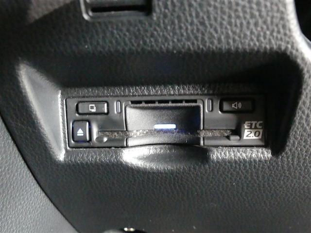 ヴォクシー S-G フルセグ メモリーナビ バックカメラ 衝突被害軽減システム ETC 両側電動スライド LEDヘッドランプ 3列シート ウオークスルー ワンオーナー DVD再生 ミュージックプレイヤー接続可 記録簿(9枚目)