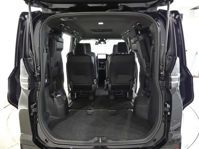 ヴォクシー S-G フルセグ メモリーナビ バックカメラ 衝突被害軽減システム ETC 両側電動スライド LEDヘッドランプ 3列シート ウオークスルー ワンオーナー DVD再生 ミュージックプレイヤー接続可 記録簿(23枚目)