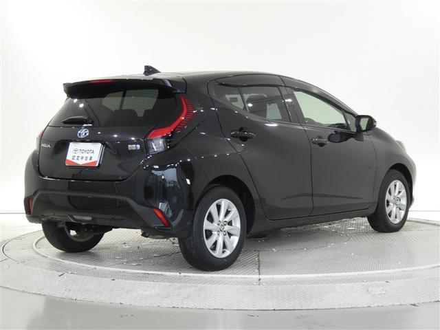 アクア Ｚ　フルセグ　バックカメラ　衝突被害軽減システム　ＥＴＣ　ＬＥＤヘッドランプ　ワンオーナー　ミュージックプレイヤー接続可　記録簿　安全装備　オートクルーズコントロール　ＴＶ　アルミホイール　盗難防止装置（4枚目）