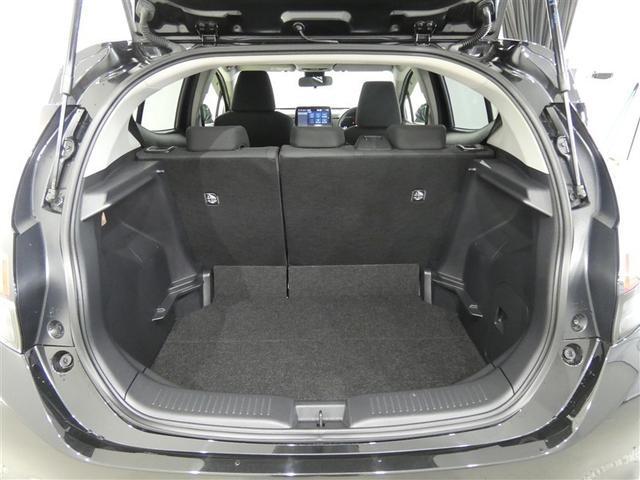 アクア Ｚ　フルセグ　バックカメラ　衝突被害軽減システム　ＥＴＣ　ＬＥＤヘッドランプ　ワンオーナー　ミュージックプレイヤー接続可　記録簿　安全装備　オートクルーズコントロール　ＴＶ　アルミホイール　盗難防止装置（17枚目）