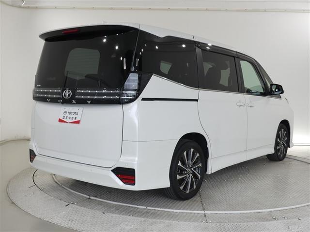 ヴォクシー S-Z フルセグ メモリーナビ バックカメラ 衝突被害軽減システム ETC 両側電動スライド LEDヘッドランプ 3列シート ワンオーナー DVD再生 ミュージックプレイヤー接続可 記録簿 乗車定員7人 CD(4枚目)