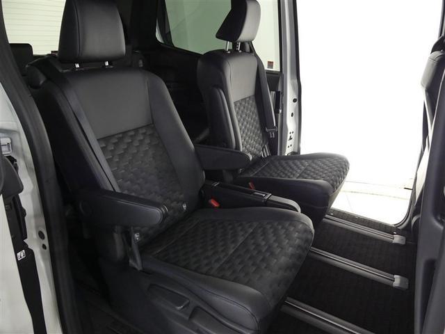 ヴォクシー Ｓ－Ｚ　フルセグ　メモリーナビ　後席モニター　バックカメラ　衝突被害軽減システム　ＥＴＣ　両側電動スライド　ＬＥＤヘッドランプ　３列シート　ワンオーナー　ＤＶＤ再生　ミュージックプレイヤー接続可　記録簿　ＣＤ（22枚目）