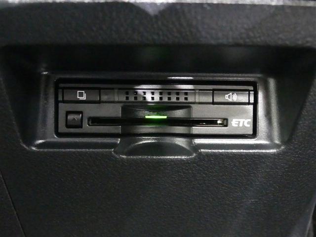 ヴィッツ Ｆ　フルセグ　メモリーナビ　バックカメラ　衝突被害軽減システム　ＥＴＣ　ＤＶＤ再生　記録簿　アイドリングストップ　ナビ＆ＴＶ　ＣＤ　キーレス（7枚目）